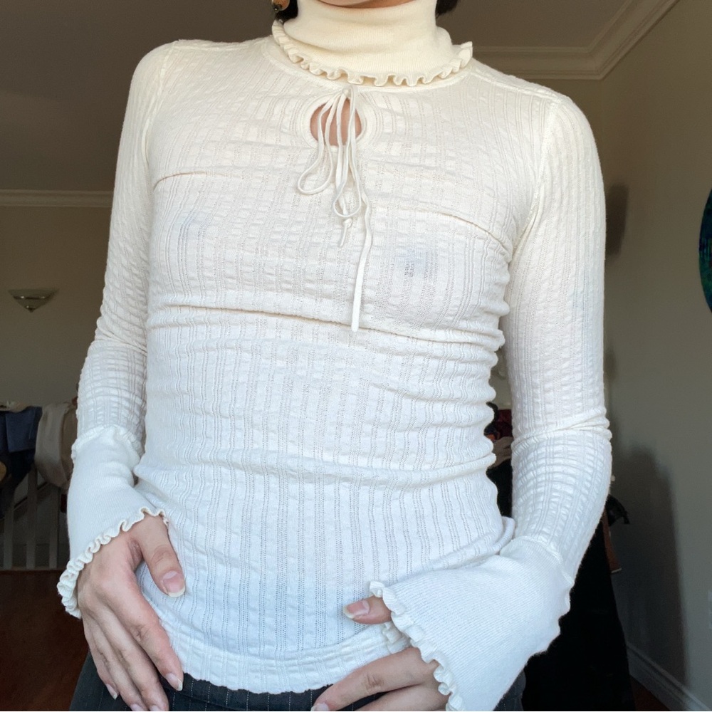 Free People dainty cream rib knit long sleeve keyhole tie lettuce trim